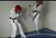 ufc选手数据用棍子打人哪里最疼却不致命综合格斗入门教程